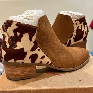 Matisse Carmel and cowhide ankle booties